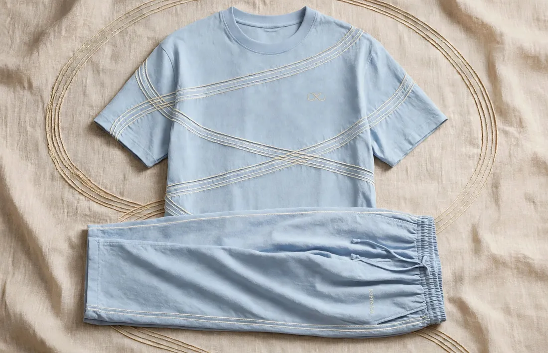 Ensemble Infinym bleu ciel : t-shirt et pantalon
